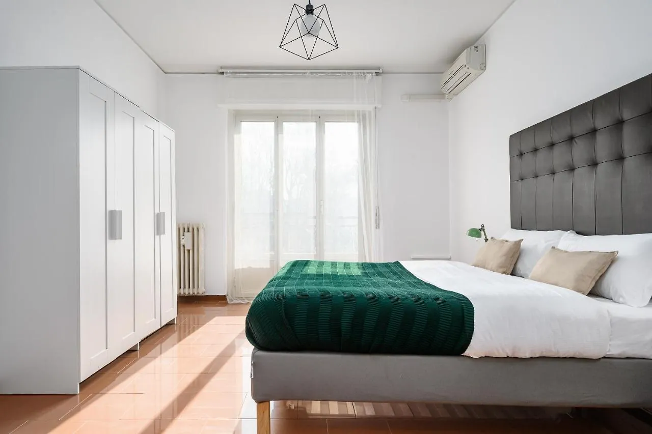 Classbnb - Appartamento A 200 Metri Dalla Metro Pagano contacts